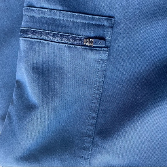 Women’s Figs Yola Petite Large - Picture 9 of 9